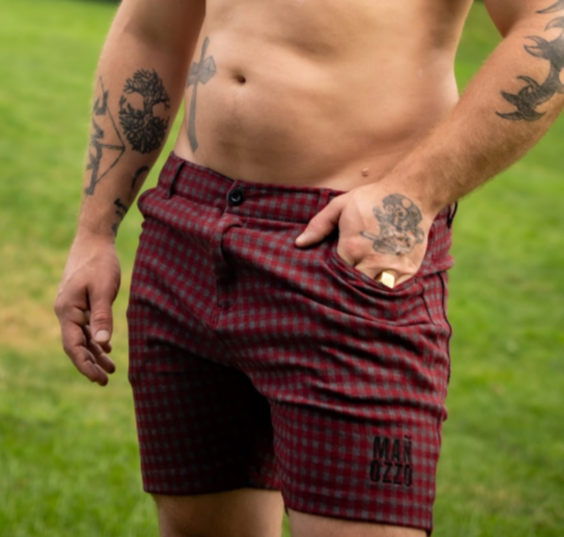 The Avenue Shorts - Crimson Edge